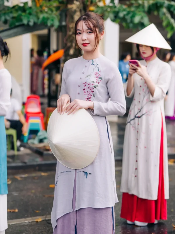 Áo dài 2 lớp đũi tơ ghi phối tím vẽ