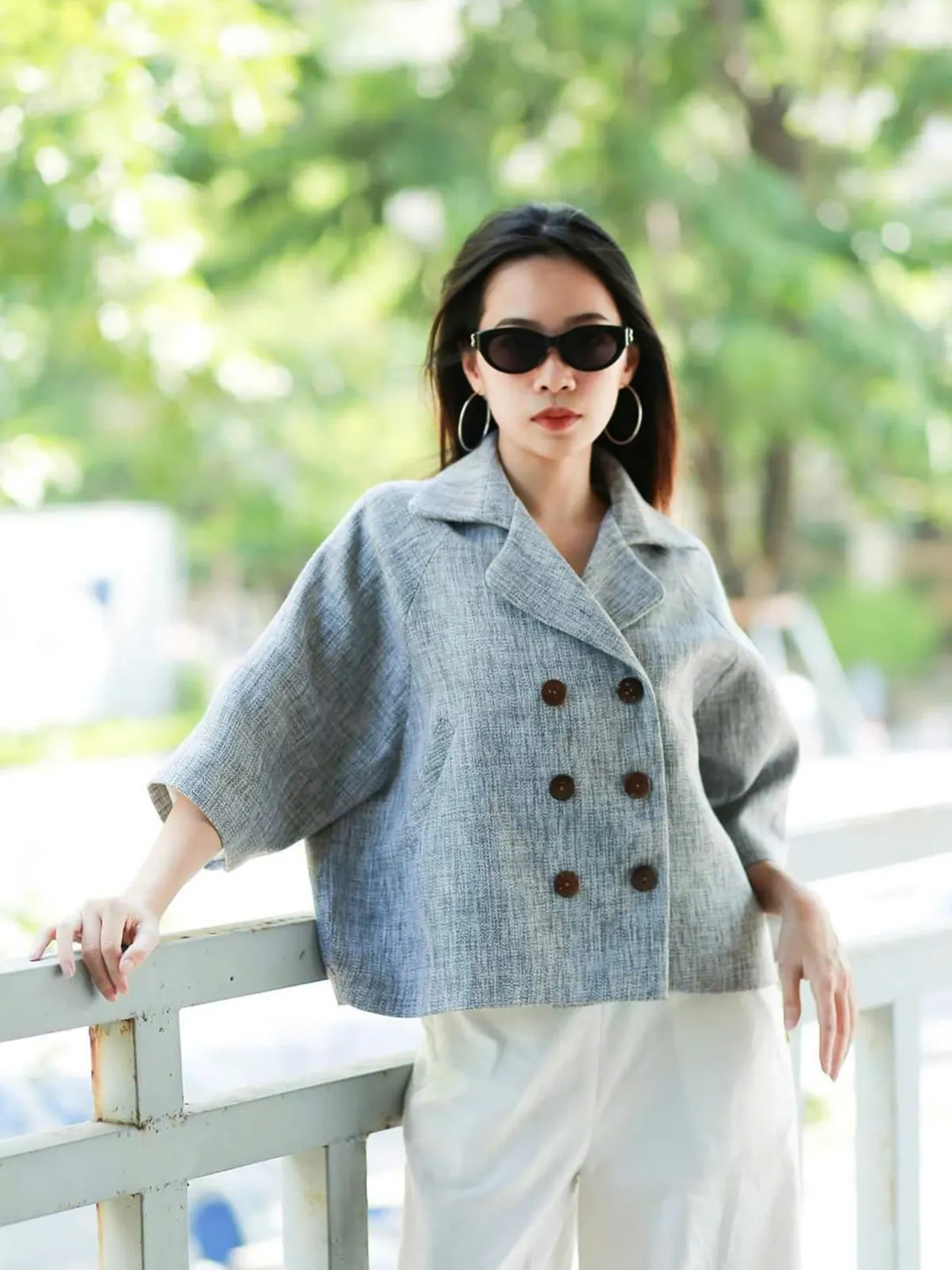 Áo khoác cổ 2 ve dạ ghi sáng